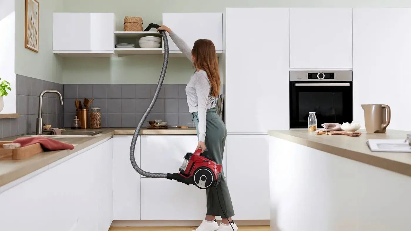 Series 2 Bagless Vacuum Cleaner Red